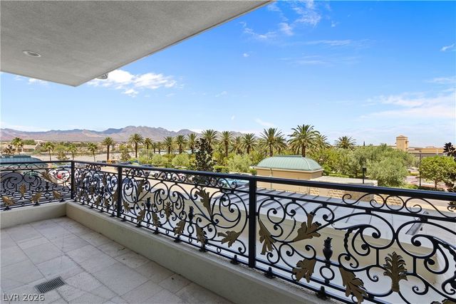 9103 Alta Drive 204, Las Vegas, NV 89145