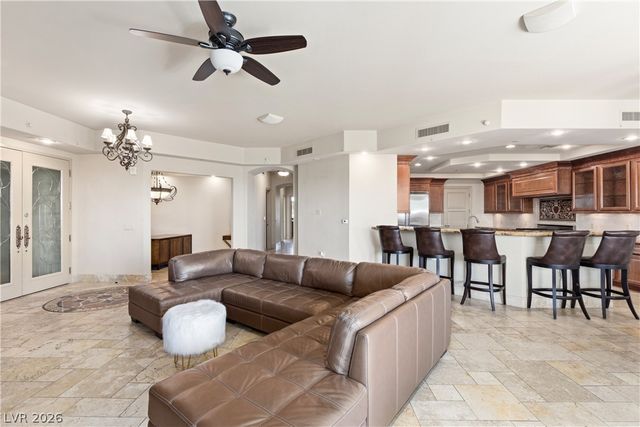 9103 Alta Drive 204, Las Vegas, NV 89145