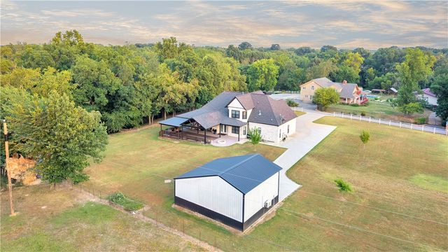 11958 Landers Road, Rogers, AR 72756