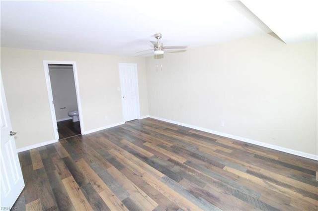 6 Snidow BLVD, Newport News, VA 23608