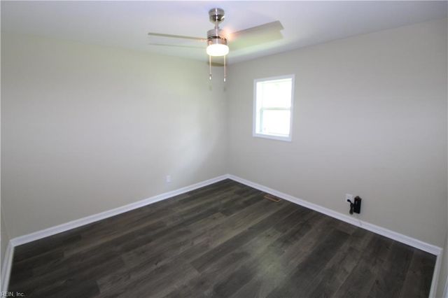 6 Snidow BLVD, Newport News, VA 23608