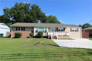 6 Snidow BLVD, Newport News, VA 23608