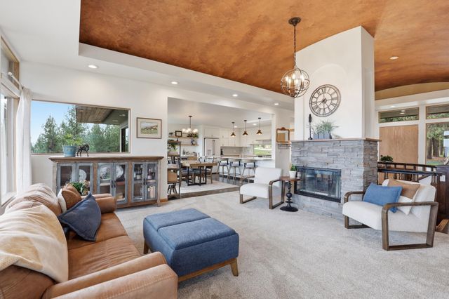 6110 N Ryley Ln, Otis Orchards, WA 99027