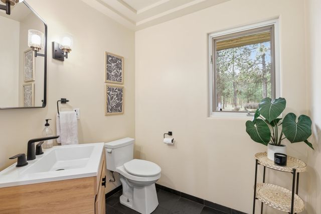 6110 N Ryley Ln, Otis Orchards, WA 99027