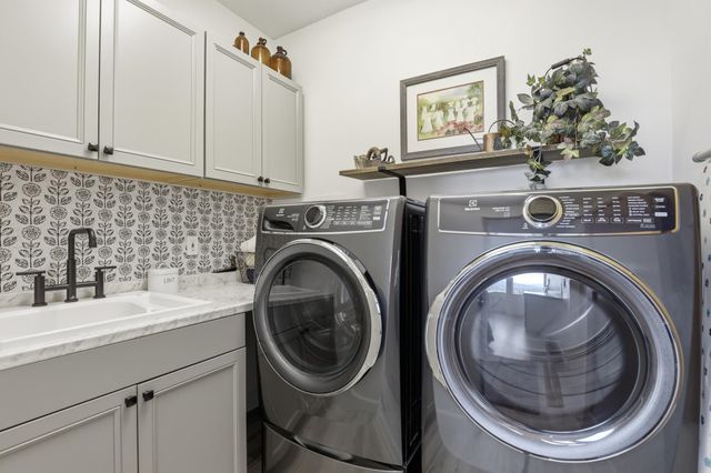 6110 N Ryley Ln, Otis Orchards, WA 99027