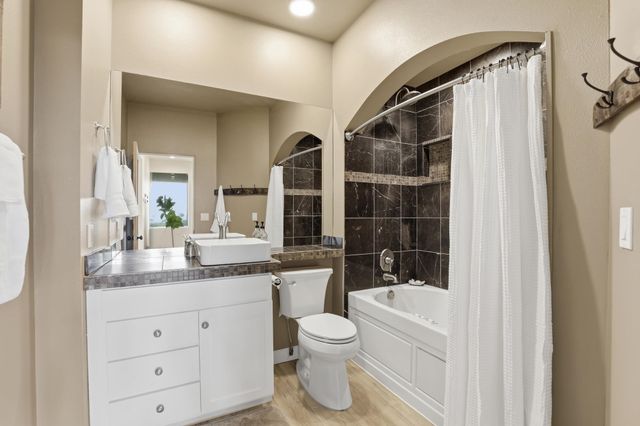 6110 N Ryley Ln, Otis Orchards, WA 99027