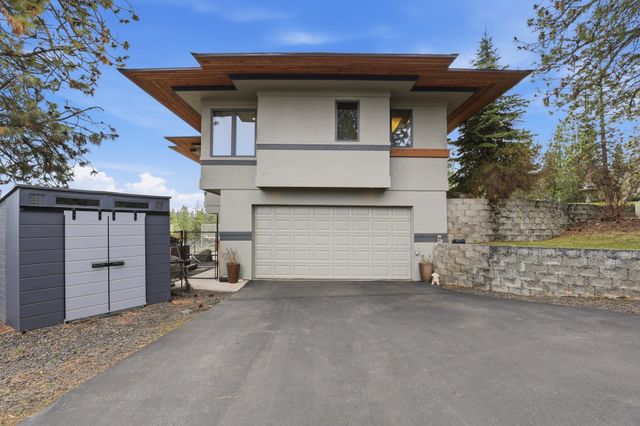 6110 N Ryley Ln, Otis Orchards, WA 99027