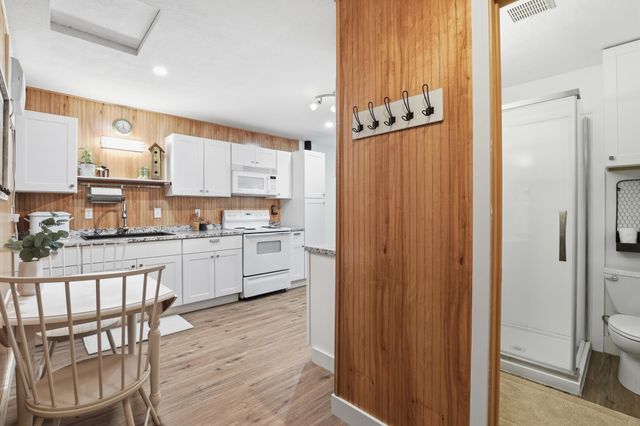 6110 N Ryley Ln, Otis Orchards, WA 99027