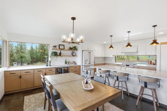 6110 N Ryley Ln, Otis Orchards, WA 99027