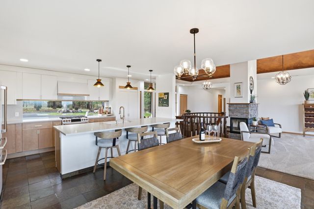 6110 N Ryley Ln, Otis Orchards, WA 99027