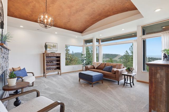 6110 N Ryley Ln, Otis Orchards, WA 99027