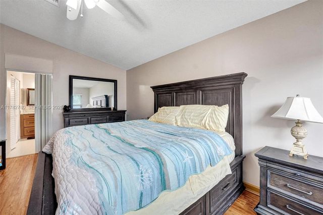 7324 NW 1st Place, Plantation, FL 33317