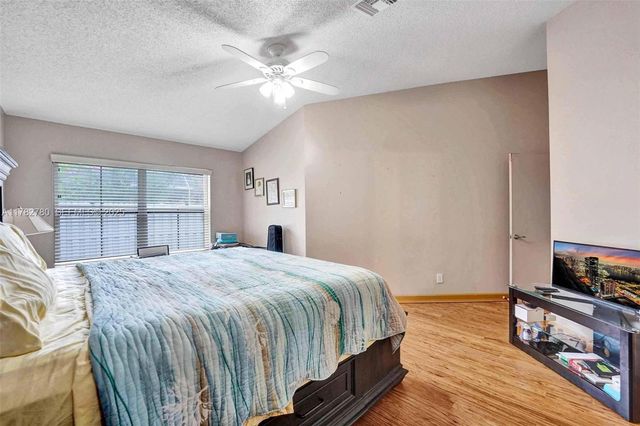 7324 NW 1st Place, Plantation, FL 33317