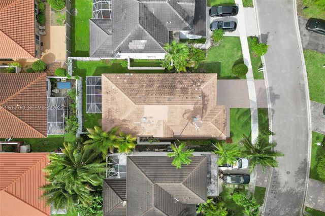 7324 NW 1st Place, Plantation, FL 33317