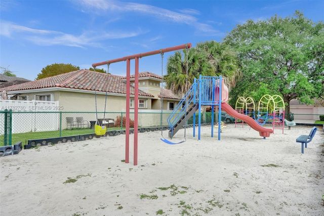 7324 NW 1st Place, Plantation, FL 33317