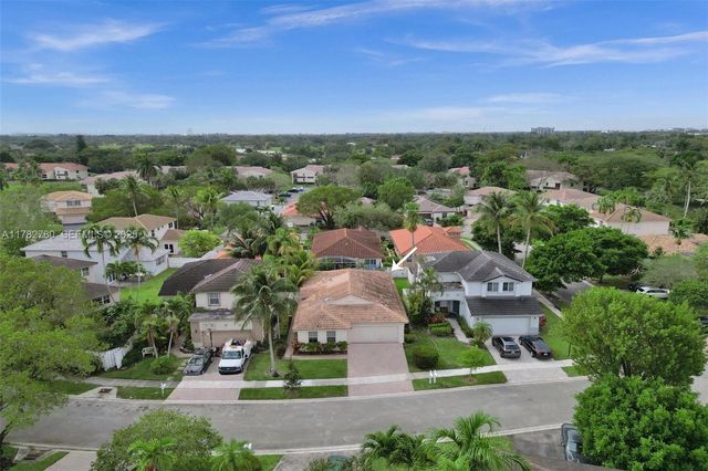 7324 NW 1st Place, Plantation, FL 33317