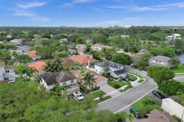 7324 NW 1st Place, Plantation, FL 33317