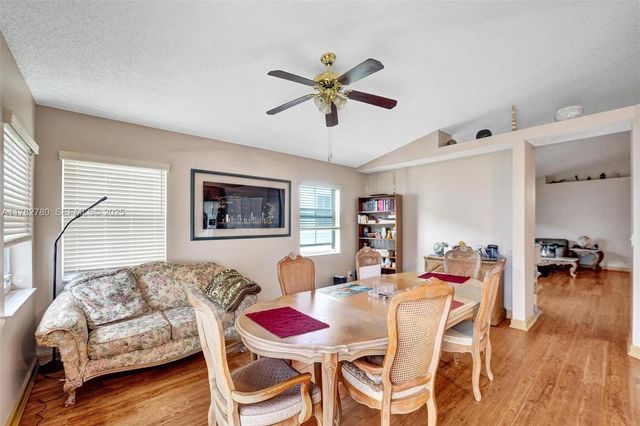 7324 NW 1st Place, Plantation, FL 33317