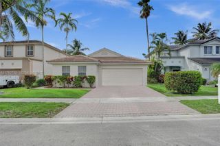 7324 NW 1st Place, Plantation, FL 33317