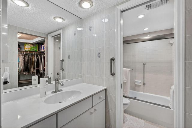 2800 N Ocean Drive B-12a, Singer Island, FL 33404