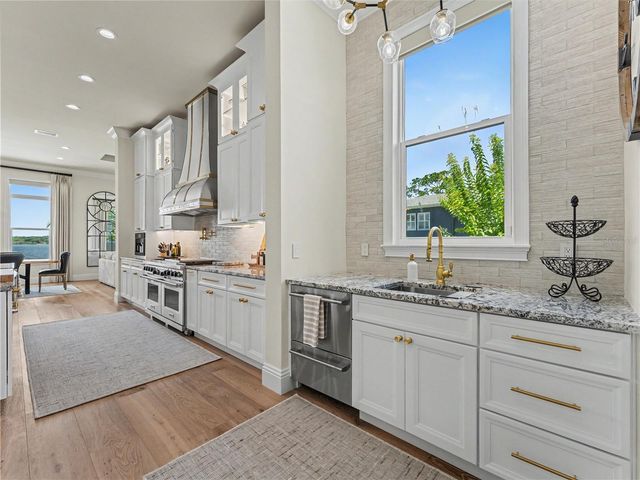 732 SHORE DRIVE E, Oldsmar, FL 34677