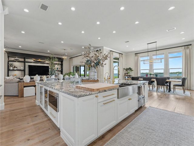 732 SHORE DRIVE E, Oldsmar, FL 34677