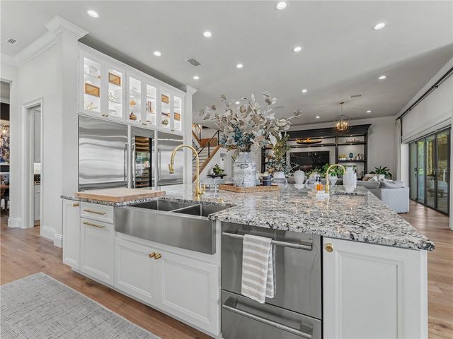 732 SHORE DRIVE E, Oldsmar, FL 34677