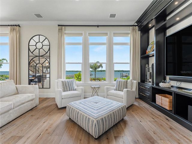 732 SHORE DRIVE E, Oldsmar, FL 34677