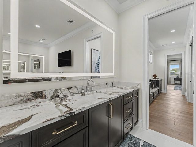 732 SHORE DRIVE E, Oldsmar, FL 34677