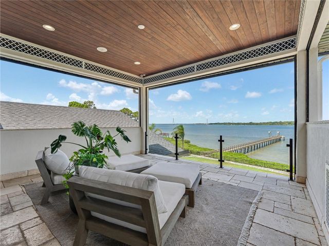 732 SHORE DRIVE E, Oldsmar, FL 34677
