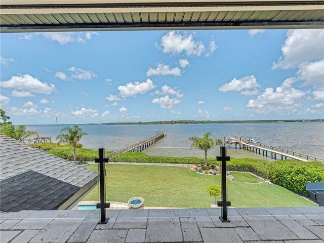 732 SHORE DRIVE E, Oldsmar, FL 34677