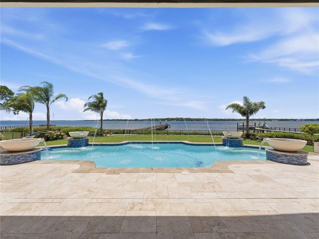 732 SHORE DRIVE E, Oldsmar, FL 34677