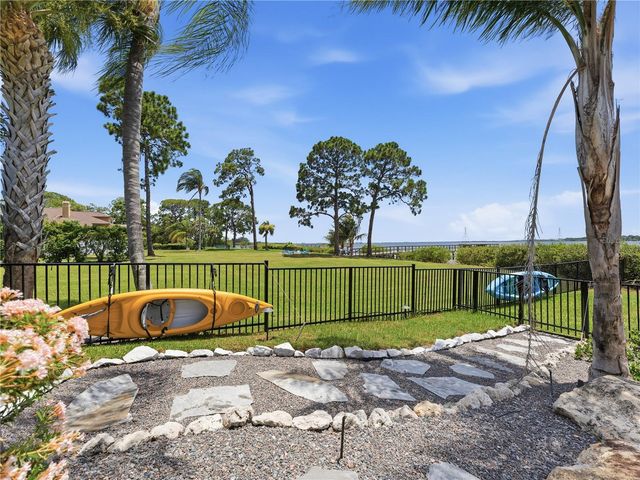 732 SHORE DRIVE E, Oldsmar, FL 34677