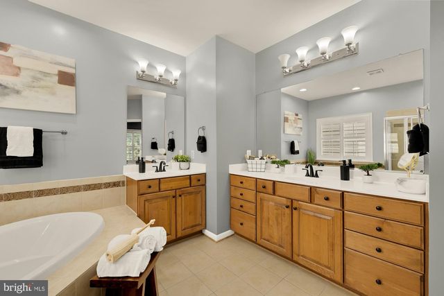 5978 MANORVIEW WAY, Alexandria, VA 22315
