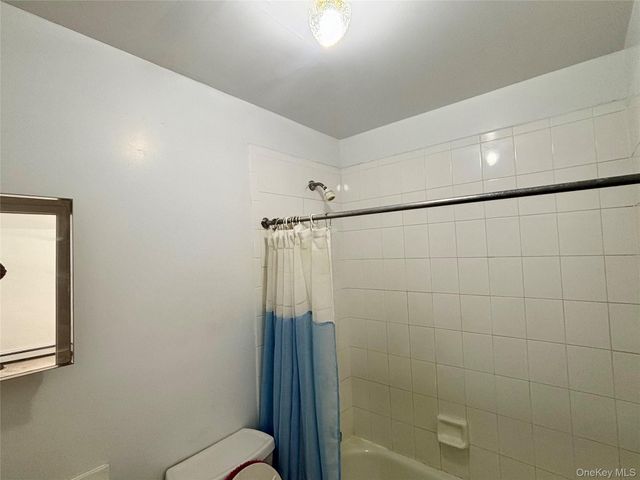 177-45 Meadow Road 2nd Floor, Jamaica, NY 11434