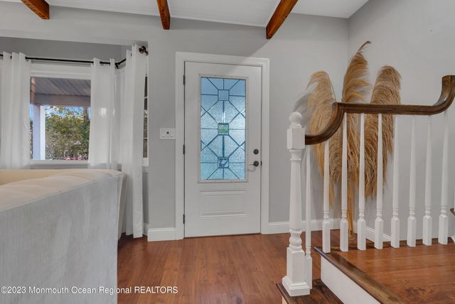 447 W Park Avenue, Oakhurst, NJ 07755