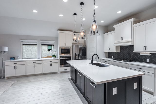 24126 Sidehill Lie, San Antonio, TX 78261