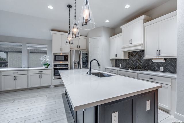 24126 Sidehill Lie, San Antonio, TX 78261