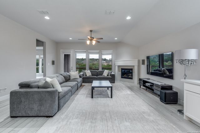 24126 Sidehill Lie, San Antonio, TX 78261