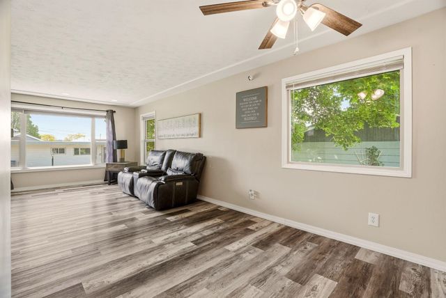 4012 W Longfellow Ave, Spokane, WA 99205