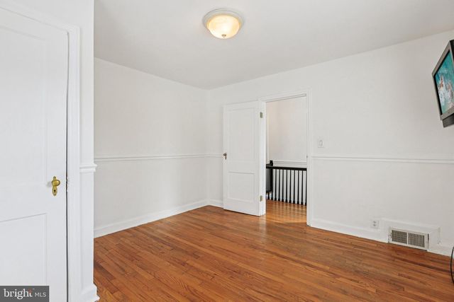 313 E LAKE AVE, Baltimore, MD 21212