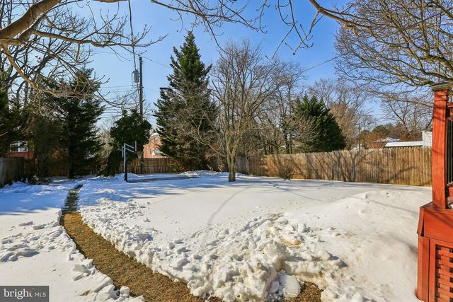 313 E LAKE AVE, Baltimore, MD 21212