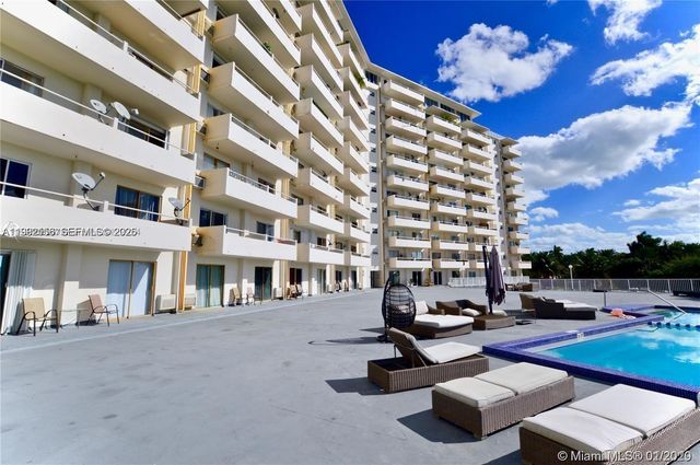 7904 West Dr 110, North Bay Village, FL 33141