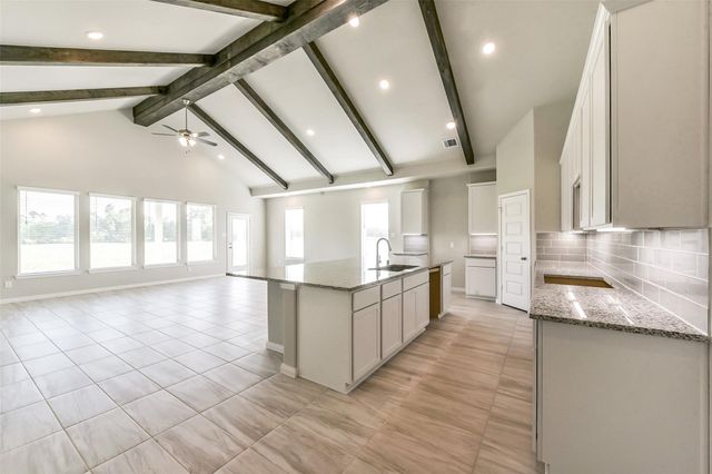 421 Barton Place Drive, Tarkington, TX 77327