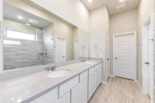 421 Barton Place Drive, Tarkington, TX 77327