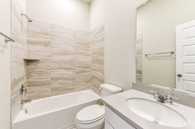 421 Barton Place Drive, Tarkington, TX 77327