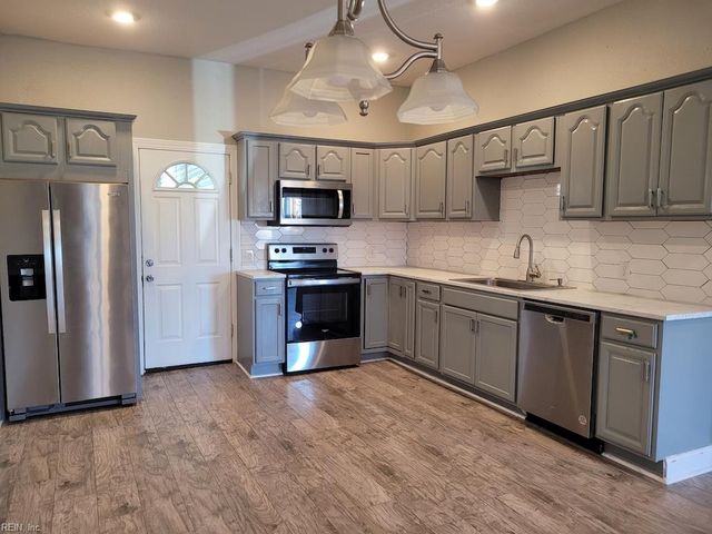 1905 High ST, Portsmouth, VA 23704