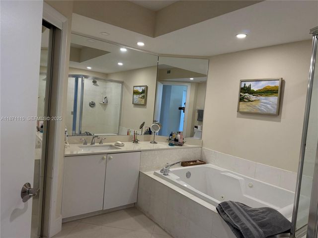 20185 E Country Club Drive 510, Aventura, FL 33180