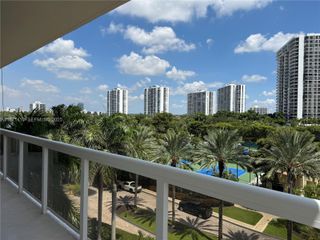 20185 E Country Club Drive 510, Aventura, FL 33180