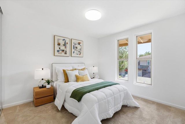 236 E Red Oak Drive B, Sunnyvale, CA 94086